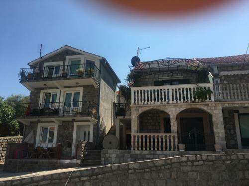 Studio Apartments Krasici
