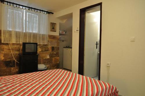 Kjara Apartments
