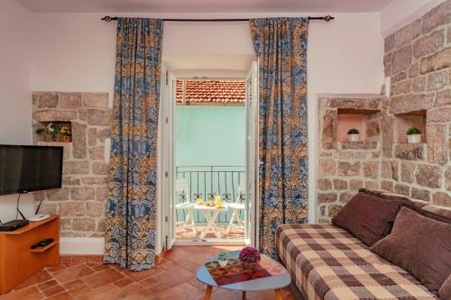 Apartments Bigovo Veljic