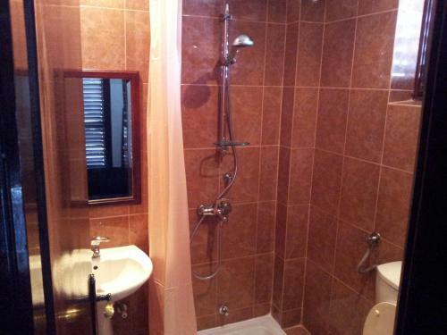 Hostal Villa Sara Guesthouse