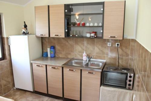 Apartments Dragojevi?