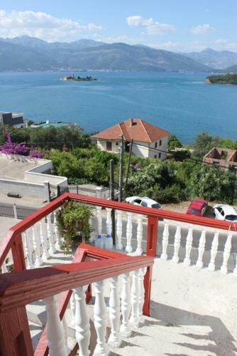 Apartments Dragojevi?
