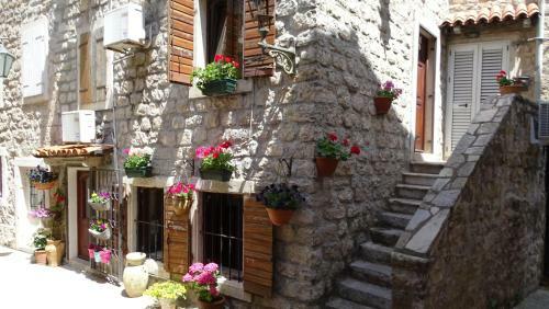 Apartments Renaissance Old Town