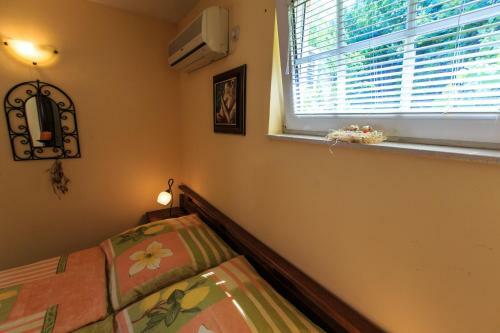 Hostal Damonte ? Apartments And Rooms