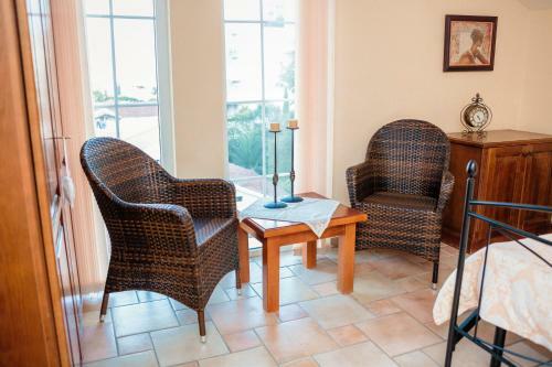 Hostal Damonte ? Apartments And Rooms