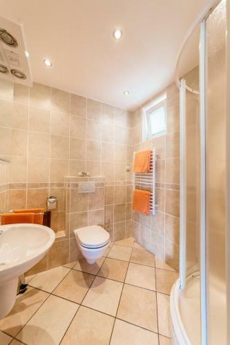 Hostal Damonte ? Apartments And Rooms