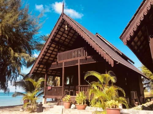 Hotel Bayu Lestari Island Resort