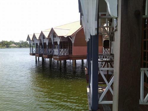 Hotel Pantai Sri Tujuh Resort