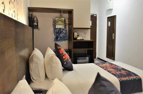 Serapi Hotel