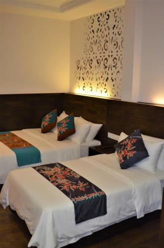 Serapi Hotel