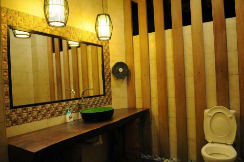 Hostal Marina Oriental Hotel