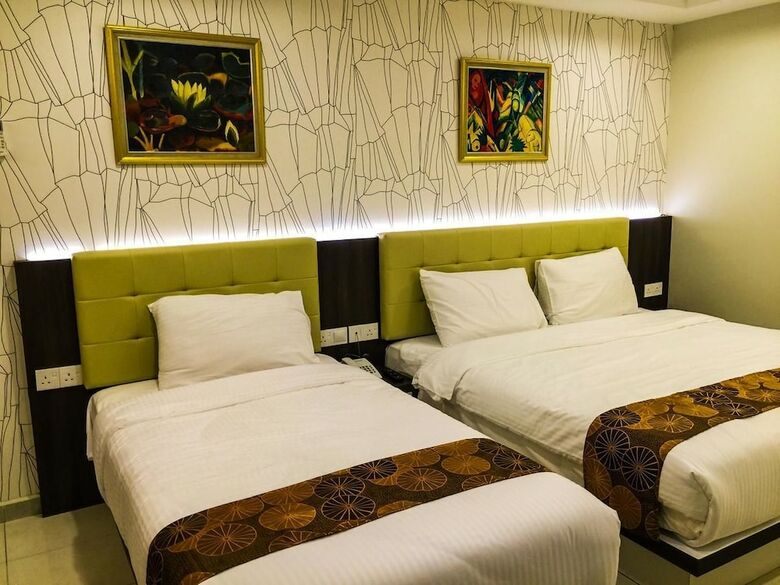 Louis Hotel