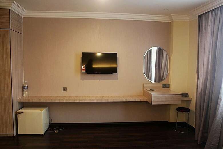 Golden Palms Hotel