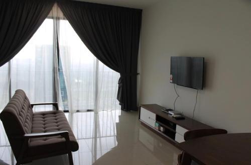 2-bedroom Apartment@trefoil Setia Alam