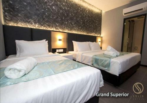 Solid Hotels
