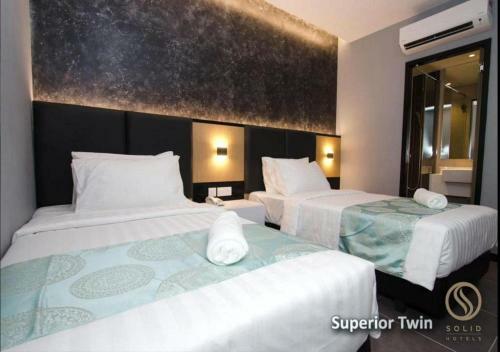 Solid Hotels