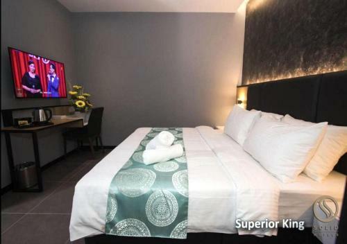 Solid Hotels