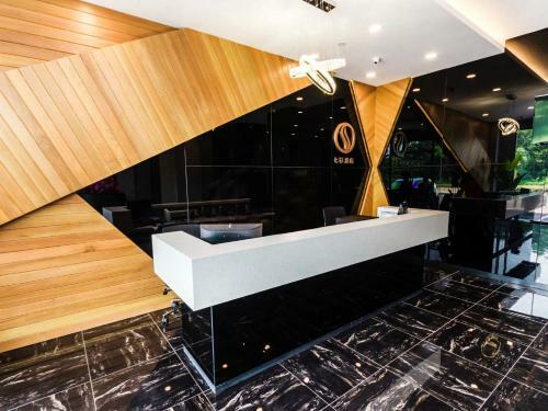 Solid Hotels