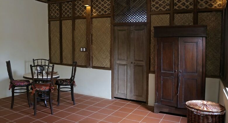 Hotel Kunang Kunang Heritage Villas