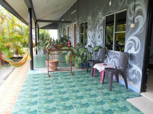 Hostal Rainbow Lodge