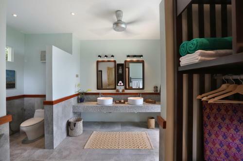 Ambong Pool Villas - Private Pool