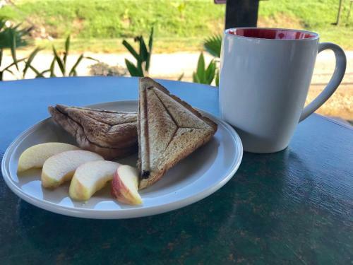 Bed & Breakfast Indiana Cafe & Dorm