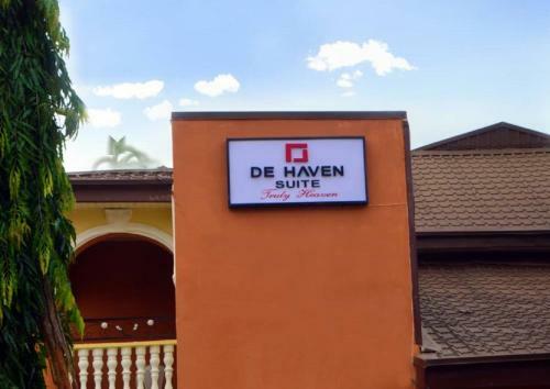 Hotel De Haven Suites