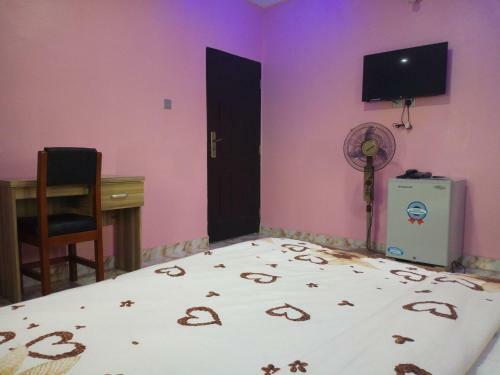 De Maria Inn & Hotels