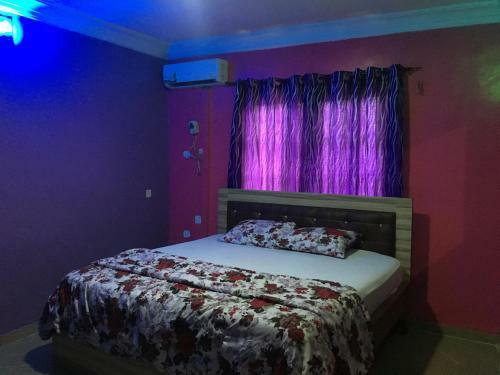 Marble Hill Hotel