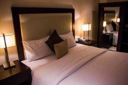 S & S Hotels And Suites