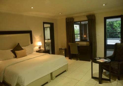 S & S Hotels And Suites