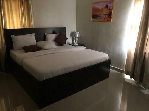 Hotel Choice Suites II