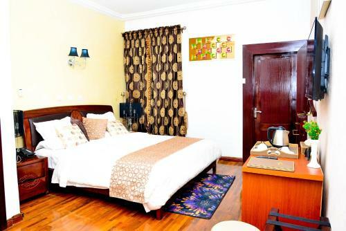 Crystal House International Hotel