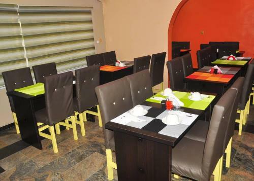 Hotel De Revelation
