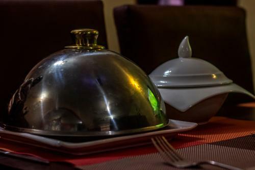 Hotel De Revelation