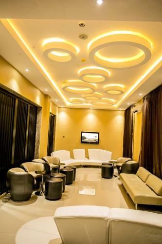 Echelon Heights Hotel