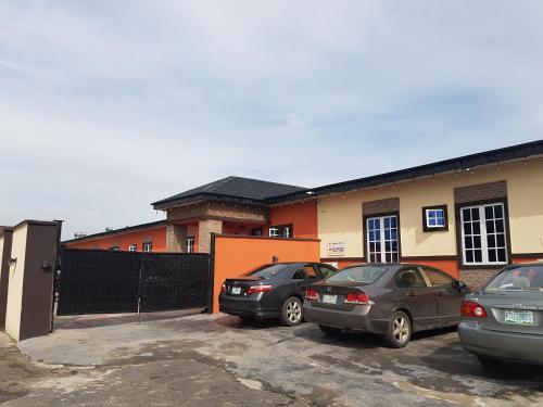 Hostal Esporta Suites Magodo