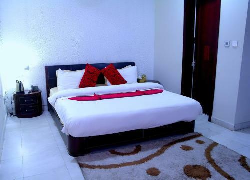 The Crib Lifestyle Hotel