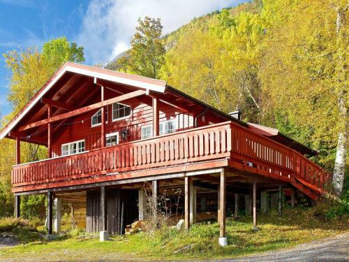 Holiday Home Midsund