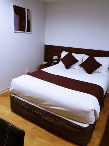 Airport Garden Inn Hotel & Conference Centre