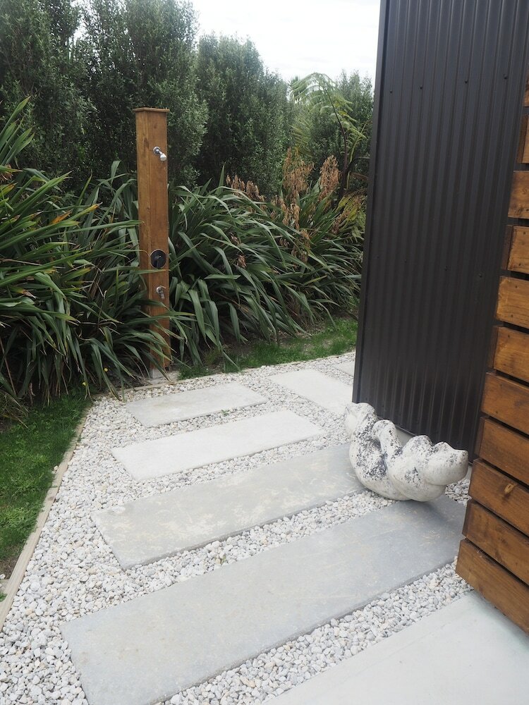 Out The Bay | Tahi (1)