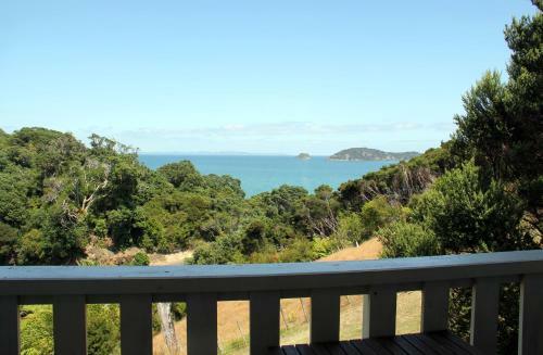 Pohutukawa Coastal Chalets