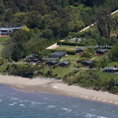 Hotel Adrift In Golden Bay