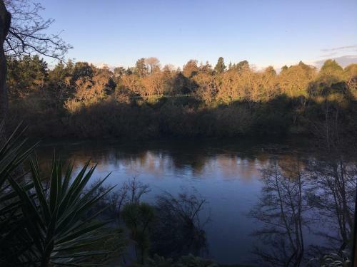 Bed & Breakfast On The River