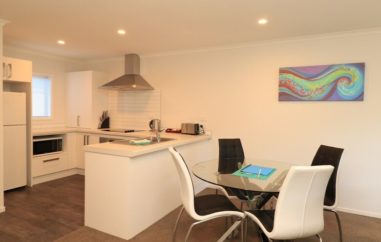 2 Brm Apartment 3 On Jones Crescent