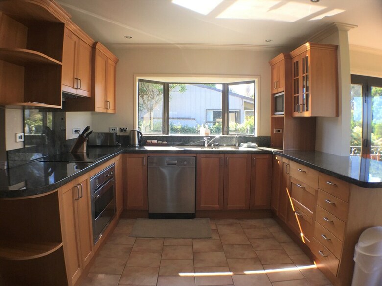 Luxury Country Views In Riverlea
