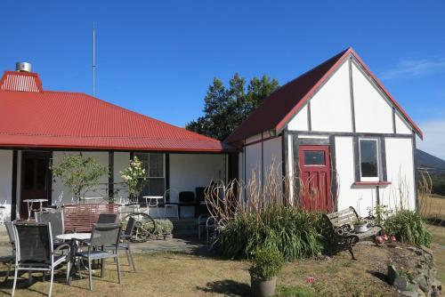 Hostal Tophouse