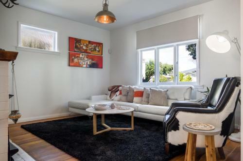 Fitzroy Cottage - Your Happy Place