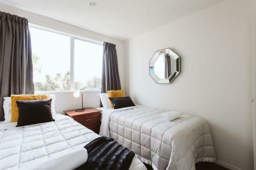 The Loft No3 - Convenient In Strandon