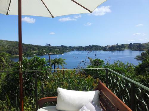 Rotoiti Lake Retreat